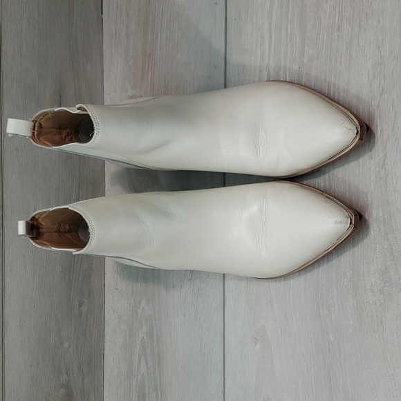 Marc Fisher LTD Womens Lyale Leather Heels Boots shoes sz 6.5M - Picture 3 of 15